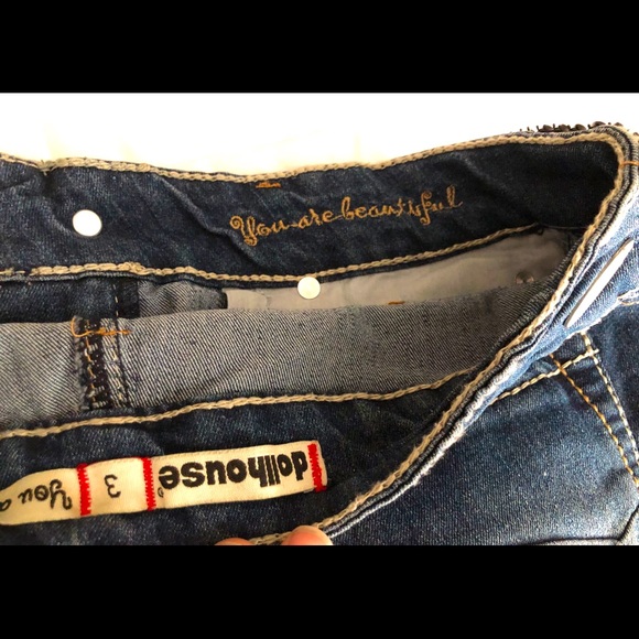 Dollhouse “The Sienna” *bling* Jean shorts. size 3 - Picture 9 of 14